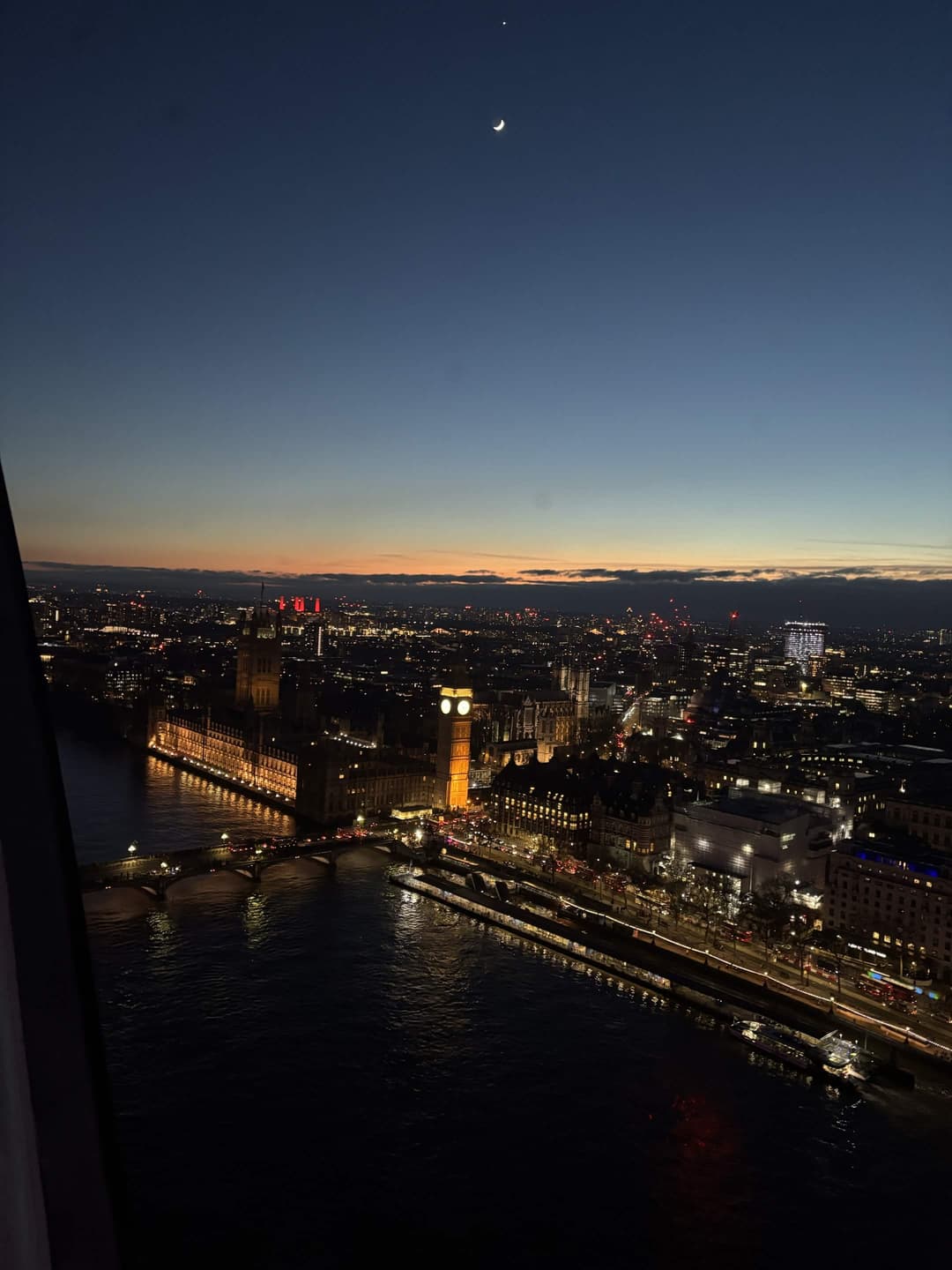 London Eye. Moon & Venus In The Sky.